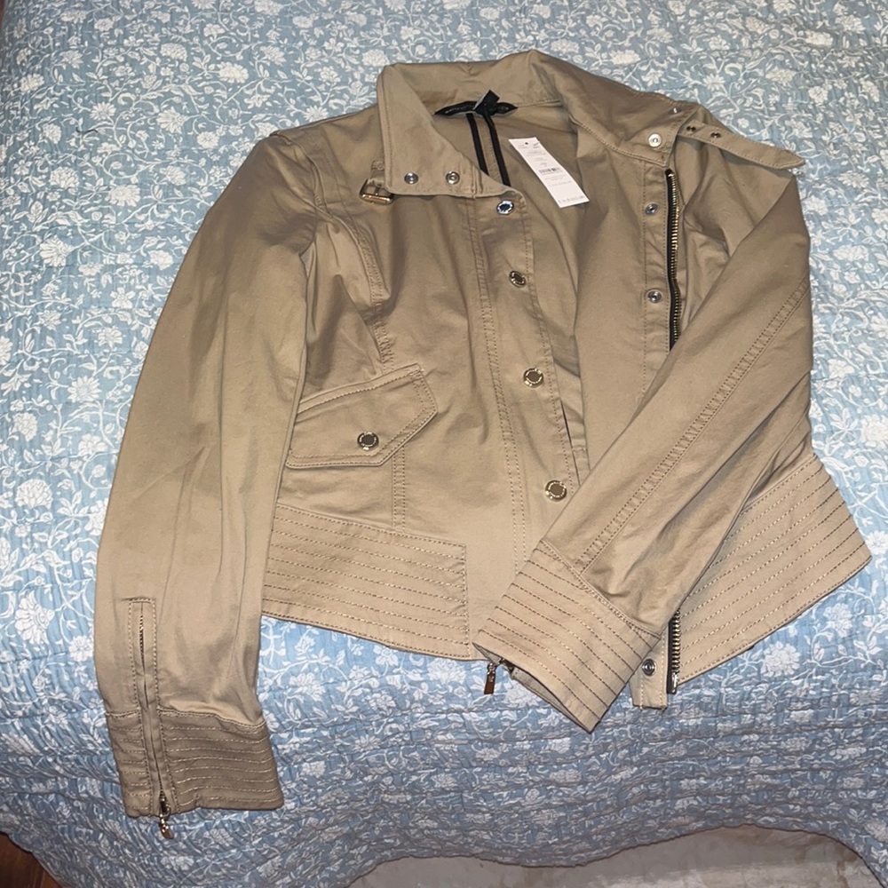 WHITE HOUSE BLACK MARKET NEVER WORK tan coat